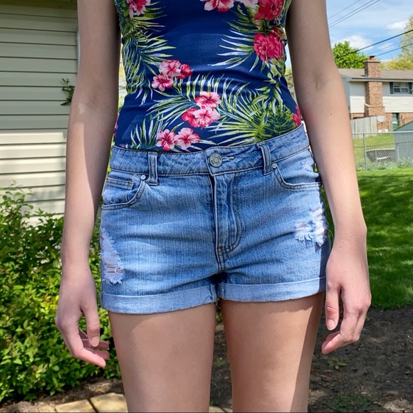 RSQ Pants - RSQ Mom Jean Shorts